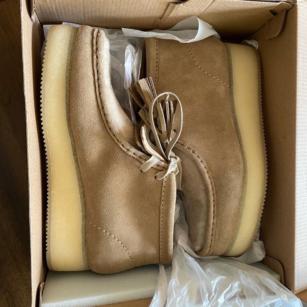 Clark’s Wallabees Wedge Boot - Suede & Shearling